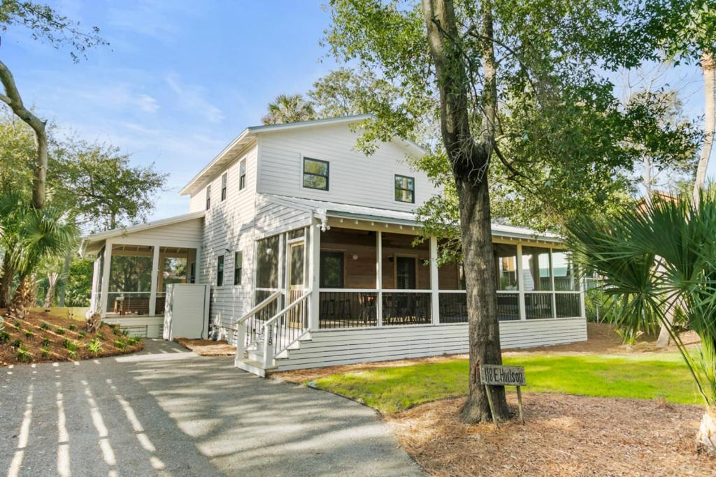 1St Block E Hudson - Green Wave - Newly Remodeled - Pool And Hot Tub - Ideal Central Location Villa Folly Beach Exterior photo